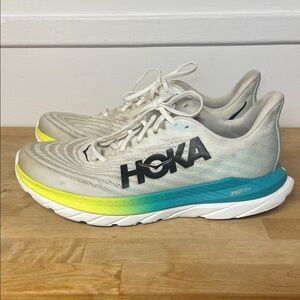 Hoka Mach 5 running shoes, featuring PROFLY+ midsole men’s size 11.5 wide